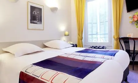 Plazza Отель Ним