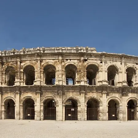 Plazza Hotel Nîmes