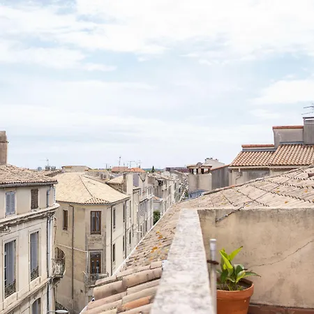 Szálloda Plazza Nîmes