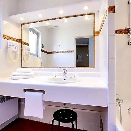 Plazza Hotel