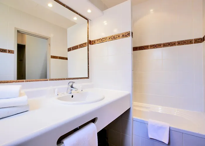 ホテル Plazza ニーム